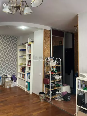 3-комнатная квартира, этаж 3 из 12, 81 м²