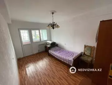 4-комнатная квартира, этаж 5 из 5, 80 м²