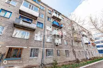 1-комнатная квартира, этаж 3 из 5, 32 м²