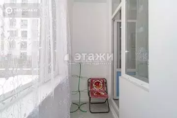 4-комнатная квартира, этаж 2 из 17, 101 м²