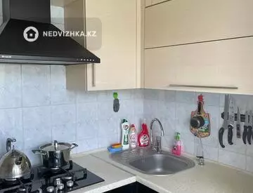 2-комнатная квартира, этаж 3 из 4, 45 м²