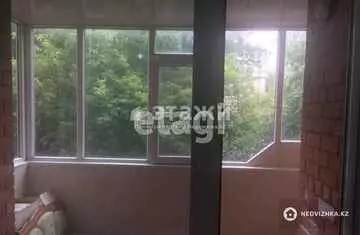 3-комнатная квартира, этаж 1 из 5, 85 м²