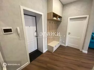 2-комнатная квартира, этаж 7 из 19, 55 м²