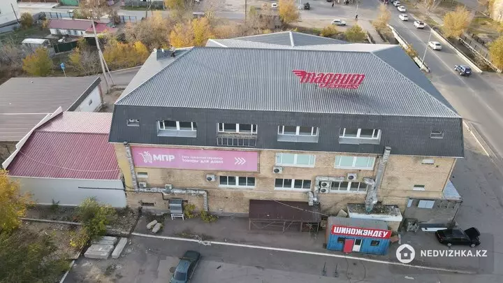 3000 м², Здание, 3 этажа, 3 000 м², изображение - 1