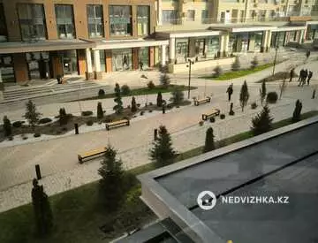 4-комнатная квартира, этаж 2 из 14, 101 м²