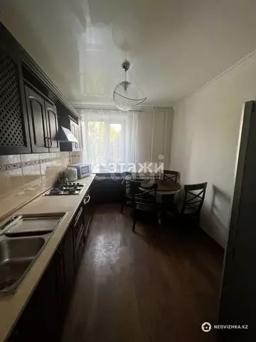 2-комнатная квартира, этаж 3 из 5, 60 м², на длительный срок
