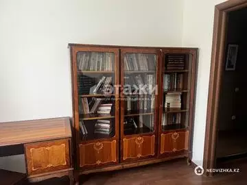 2-комнатная квартира, этаж 3 из 5, 60 м², на длительный срок