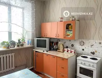 2-комнатная квартира, этаж 2 из 2, 71 м²