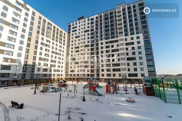 3-комнатная квартира, этаж 7 из 17, 93 м²