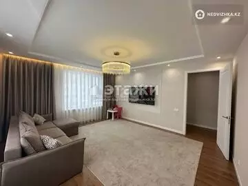 4-комнатная квартира, этаж 9 из 24, 121 м²