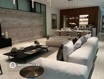 2-комнатная квартира, этаж 8 из 10, 90 м²