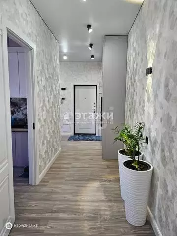 3-комнатная квартира, этаж 8 из 9, 95 м²