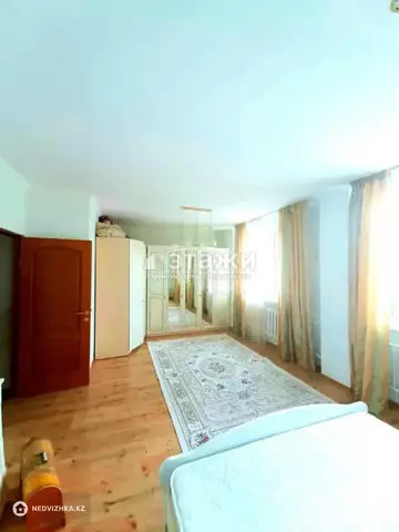 3-комнатная квартира, этаж 5 из 10, 98 м²