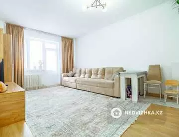 1-комнатная квартира, этаж 12 из 13, 50 м²