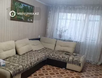 3-комнатная квартира, этаж 4 из 5, 65 м²