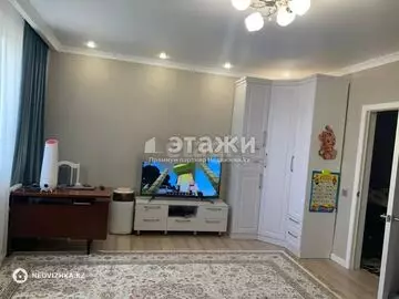 2-комнатная квартира, этаж 9 из 10, 70 м²