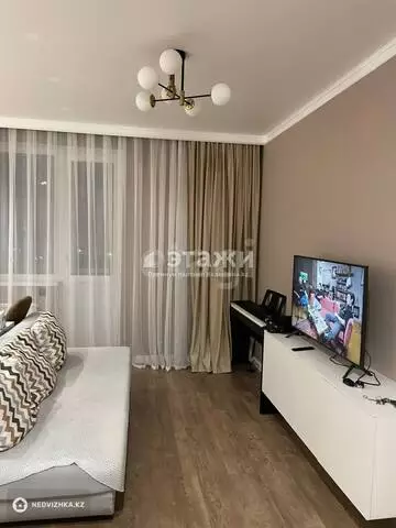 2-комнатная квартира, этаж 17 из 21, 42 м²