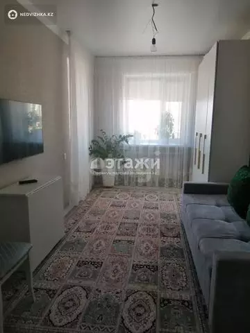 1-комнатная квартира, этаж 4 из 9, 40 м²