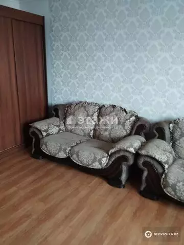 2-комнатная квартира, этаж 9 из 9, 64 м²