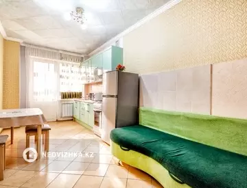 1-комнатная квартира, этаж 3 из 9, 48 м², посуточно