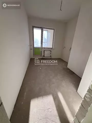 2-комнатная квартира, этаж 8 из 12, 57 м²