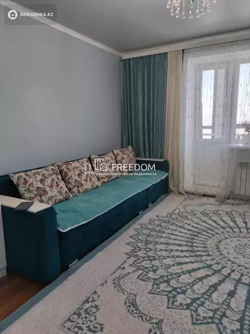 1-комнатная квартира, этаж 8 из 9, 39 м²