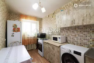 4-комнатная квартира, этаж 6 из 6, 69 м²