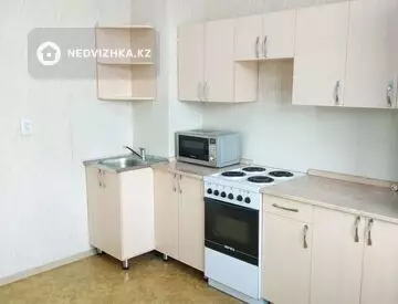 1-комнатная квартира, этаж 4 из 9, 43 м²