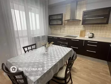 1-комнатная квартира, этаж 22 из 25, 50 м², посуточно