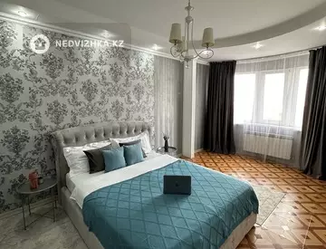 2-комнатная квартира, этаж 6 из 18, 75 м², посуточно