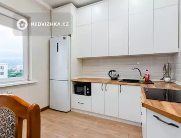 48 м², 2-комнатная квартира, этаж 13 из 13, 48 м², посуточно, изображение - 6