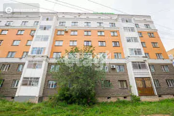 3-комнатная квартира, этаж 3 из 5, 82 м²