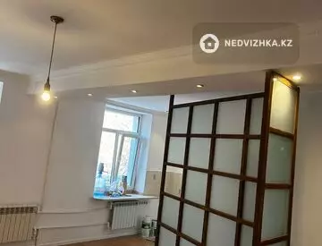 1-комнатная квартира, этаж 3 из 3, 51 м²