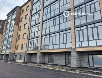 1-комнатная квартира, этаж 3 из 5, 37 м²