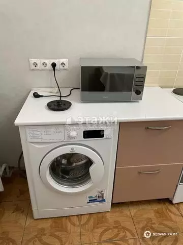 1-комнатная квартира, этаж 8 из 12, 38 м²