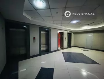 4-комнатная квартира, этаж 3 из 22, 156 м²