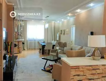 4-комнатная квартира, этаж 12 из 25, 135 м²