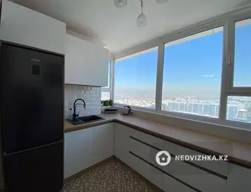 3-комнатная квартира, этаж 16 из 16, 72 м²