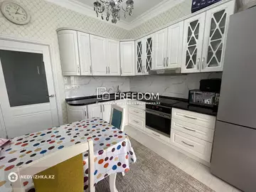 90.2 м², 4-комнатная квартира, этаж 10 из 10, 90 м², изображение - 5