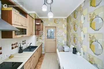 3-комнатная квартира, этаж 9 из 19, 80 м²