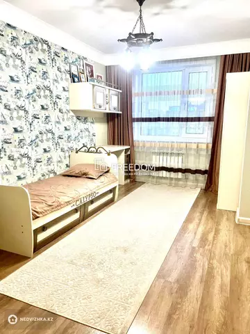 3-комнатная квартира, этаж 7 из 10, 73 м²