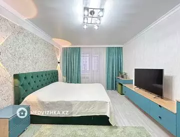 3-комнатная квартира, этаж 7 из 10, 115 м²