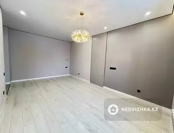 1-комнатная квартира, этаж 4 из 9, 43 м²