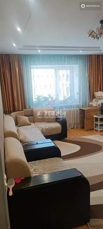 2-комнатная квартира, этаж 8 из 12, 79 м²