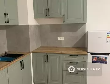 1-комнатная квартира, этаж 1 из 9, 47 м², на длительный срок