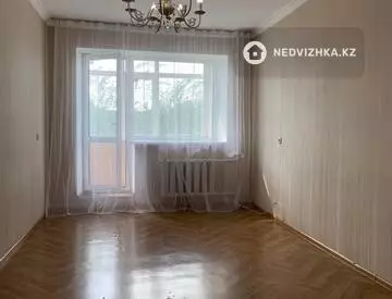 3-комнатная квартира, этаж 4 из 5, 57 м²