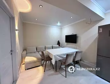 4-комнатная квартира, этаж 1 из 13, 75 м²