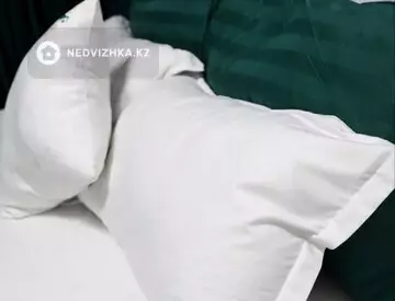 1-комнатная квартира, этаж 4 из 9, 37 м², посуточно