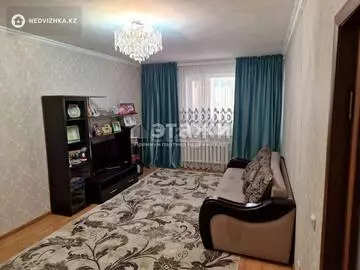 3-комнатная квартира, этаж 4 из 13, 86 м²