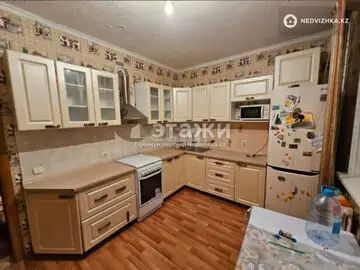 2-комнатная квартира, этаж 9 из 9, 71 м²